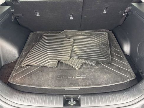 Used 2024 Kia Seltos SX AWD/4WD image 27