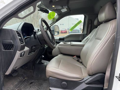 Used 2019 Ford F550 4x4 Regular Cab Super Duty image 7