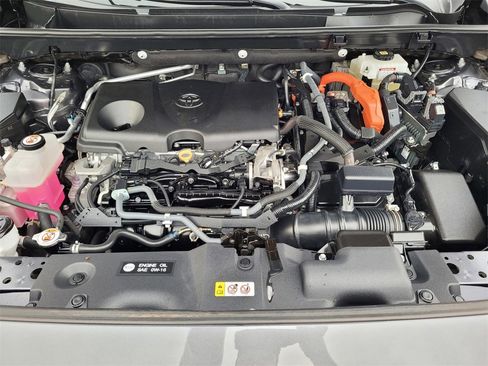 Used 2021 Toyota RAV4 Limited image 26