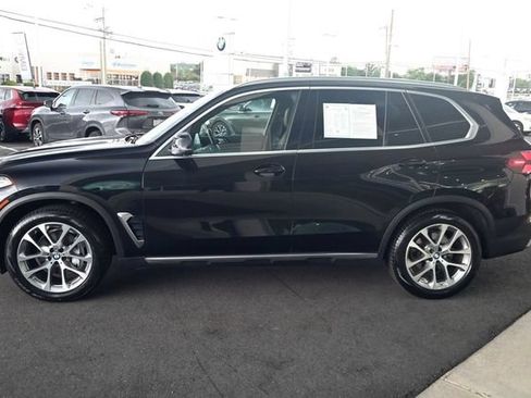 Used 2024 BMW X5 xDrive40i w/ Premium Package AWD/4WD image 16