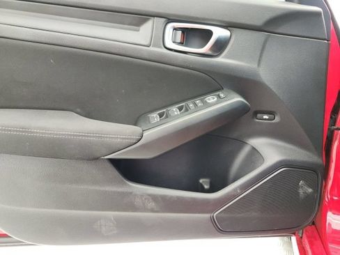 Used 2025 Honda Civic Sport image 11