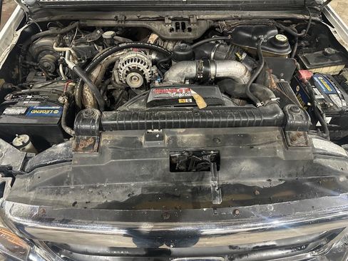 Used 2004 Ford F350 Lariat image 11