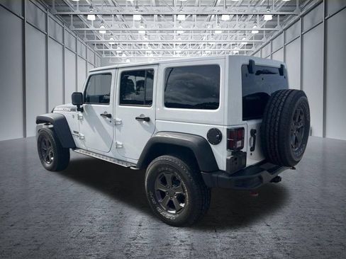 Used 2018 Jeep Wrangler Unlimited Rubicon AWD/4WD image 5