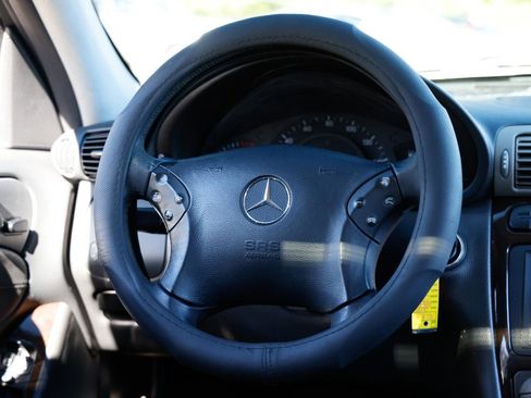 Used 2003 Mercedes-Benz C 240 Sedan image 29