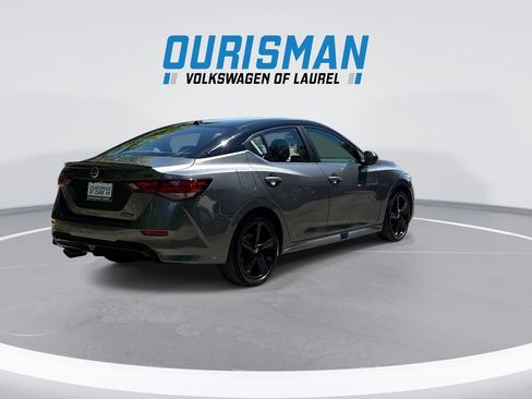 Used 2023 Nissan Sentra SR w/ Midnight Edition Package FWD image 8