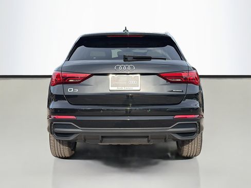 Certified 2024 Audi Q3 2.0T Premium Plus image 4