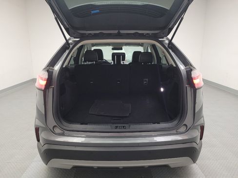 Used 2023 Ford Edge SEL image 29