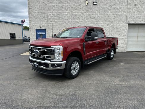 Used 2023 Ford F250 XLT w/ Snow Plow/Camper Package AWD/4WD image 2