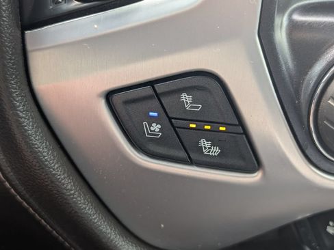Used 2019 GMC Sierra 3500 SLT w/ Duramax Plus Package AWD/4WD image 18