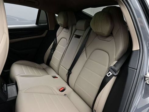 Certified 2025 Porsche Panamera 4 AWD/4WD image 14