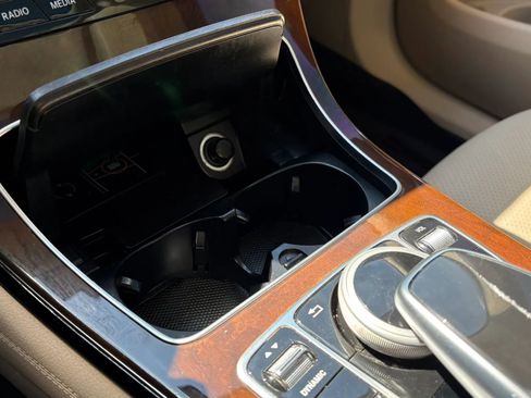 Used 2018 Mercedes-Benz GLC 300 4MATIC image 21