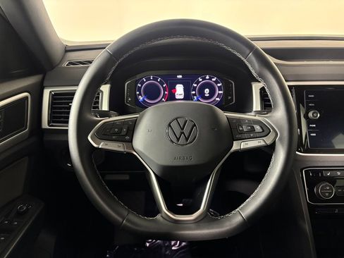 Used 2022 Volkswagen Atlas Cross Sport SE AWD/4WD image 14