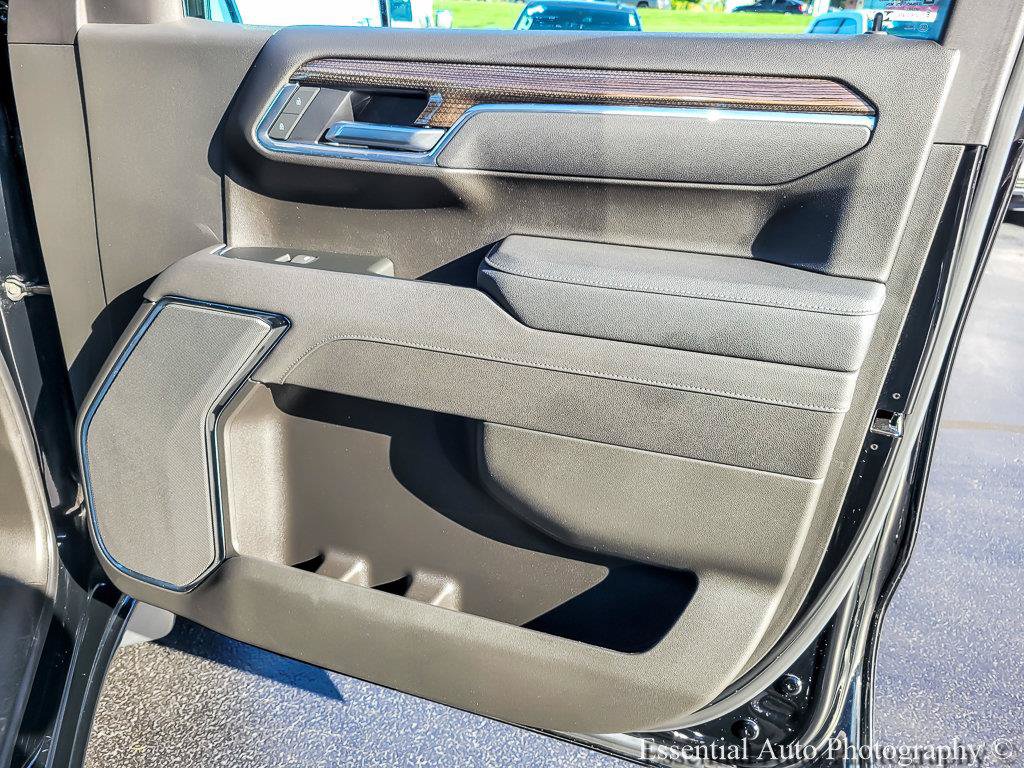Certified 2025 Chevrolet Silverado 1500 LT AWD/4WD image 24