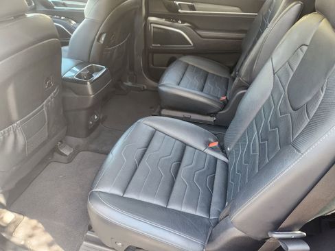 Certified 2022 Kia Telluride SX w/ SX Prestige Package image 29