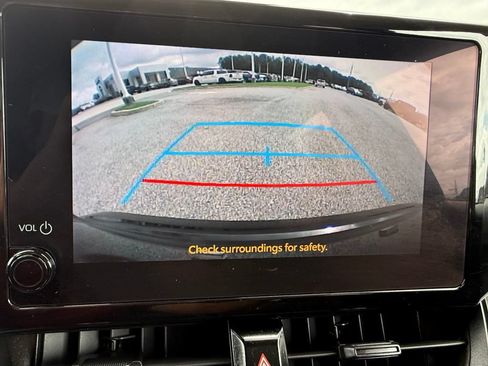 Used 2024 Toyota Corolla LE FWD image 13