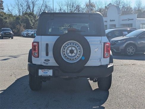 New 2025 Ford Bronco 2-Door image 4