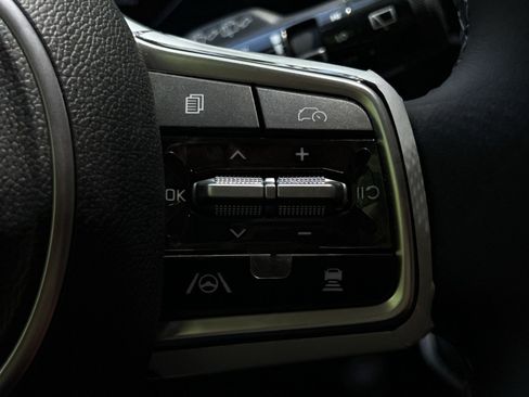 New 2026 Kia Carnival SX Prestige FWD image 30
