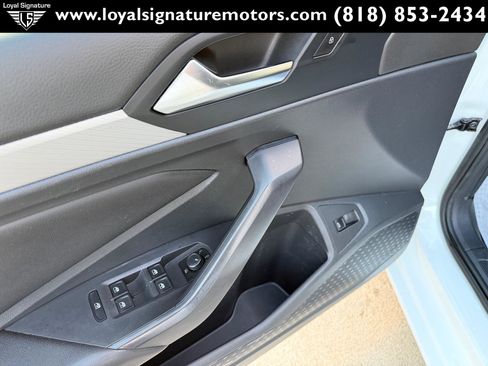 Used 2019 Volkswagen Jetta SE image 16