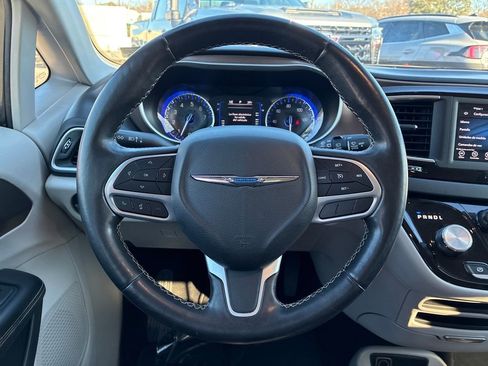 Used 2020 Chrysler Voyager LX w/ Cold Weather Group image 8