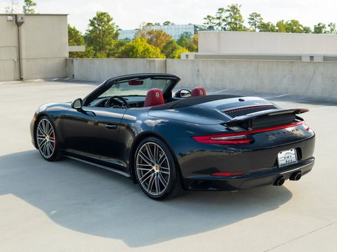 Used 2018 Porsche 911 Carrera 4S image 26