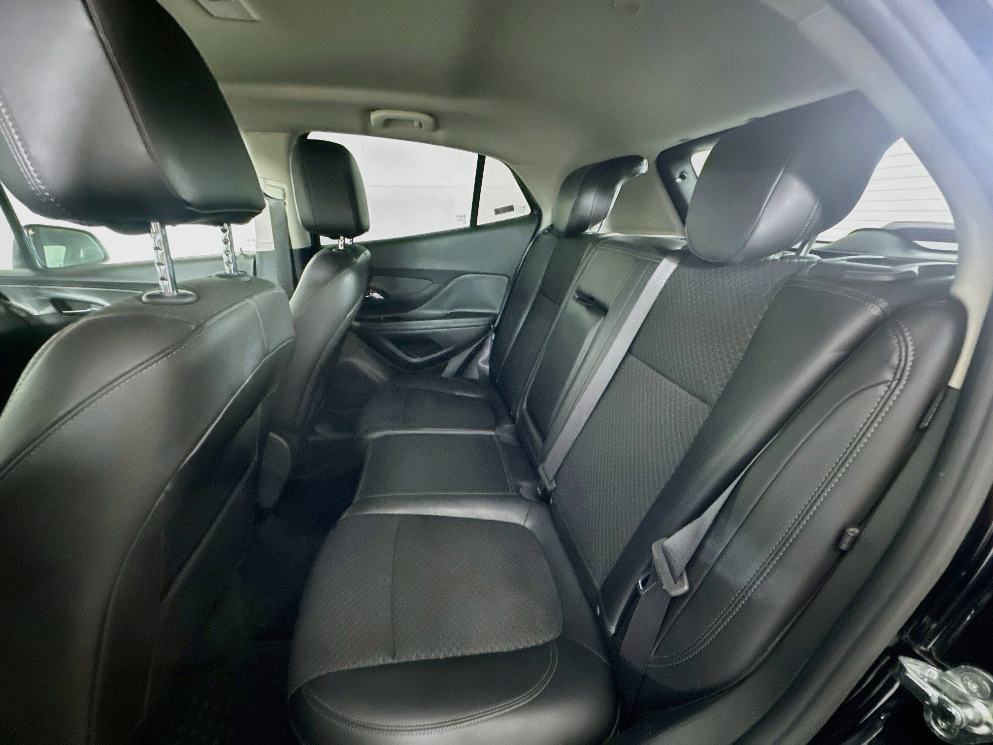 Used 2019 Buick Encore Preferred FWD image 26