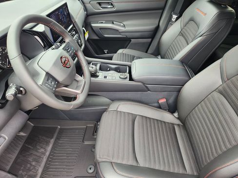 New 2026 Nissan Pathfinder Rock Creek AWD/4WD image 10