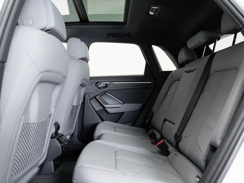 Certified 2024 Audi Q3 2.0T Premium image 27