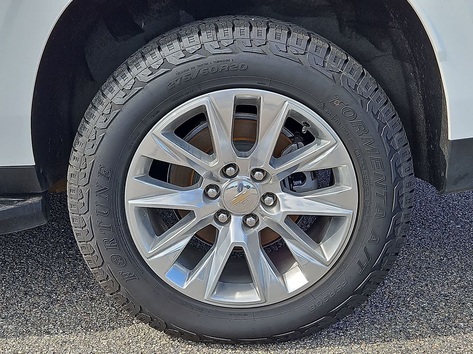 Certified 2024 Chevrolet Suburban Premier AWD/4WD image 38