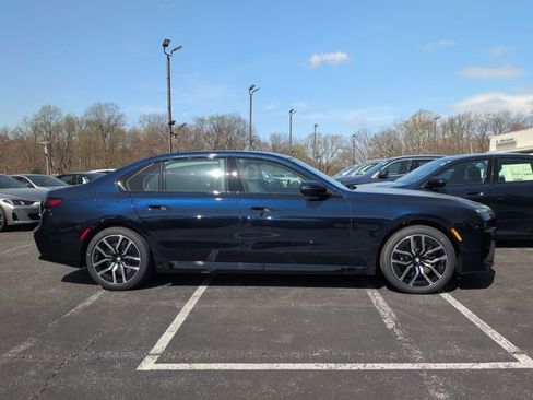 New 2026 BMW 740i xDrive w/ Executive Package image 5