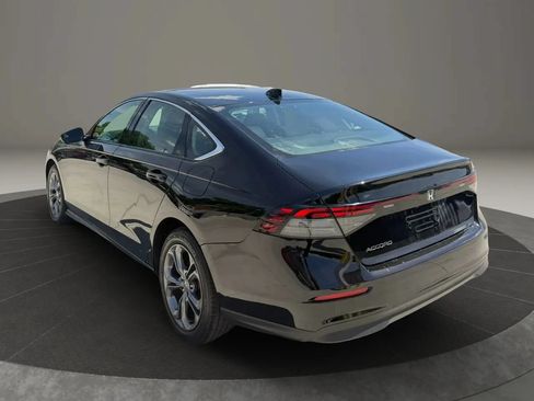 Used 2023 Honda Accord EX image 5