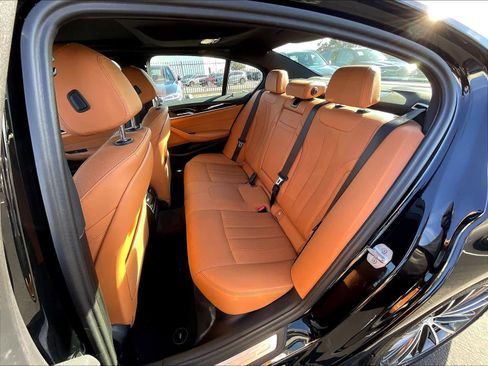 Used 2023 BMW 540i w/ Convenience Package RWD image 23