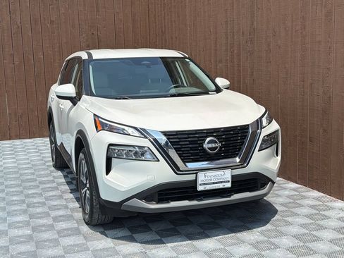 Used 2023 Nissan Rogue SV FWD image 10