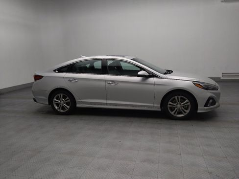 Used 2018 Hyundai Sonata Limited image 11