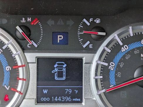 Used 2015 Toyota 4Runner Limited image 5