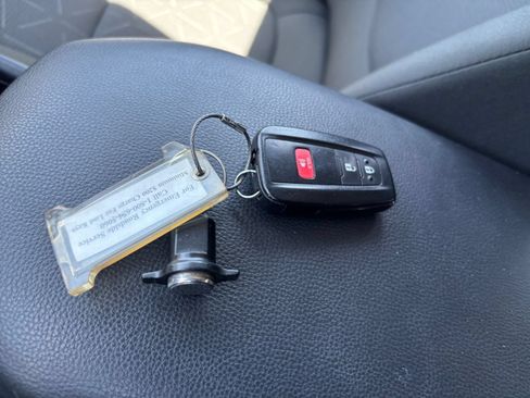 Used 2025 Toyota RAV4 XLE w/ Weather Package FWD image 20