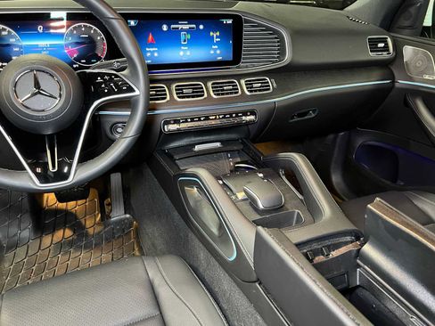 Used 2025 Mercedes-Benz GLE 350 4MATIC image 32