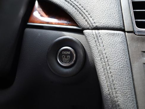 Used 2019 Lincoln MKT AWD image 6