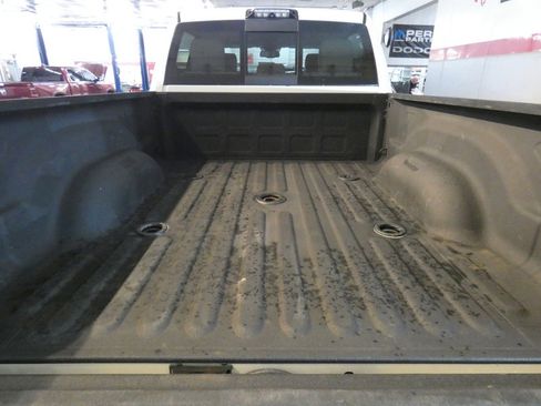 Used 2016 RAM 2500 Laramie AWD/4WD image 6