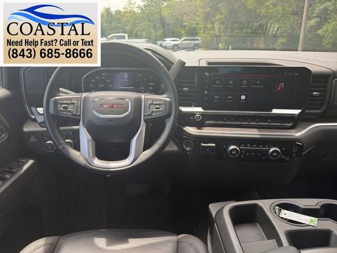 Used 2025 GMC Sierra 1500 SLT AWD/4WD image 7