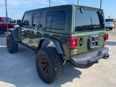 Used 2021 Jeep Wrangler Unlimited Sahara AWD/4WD image 3
