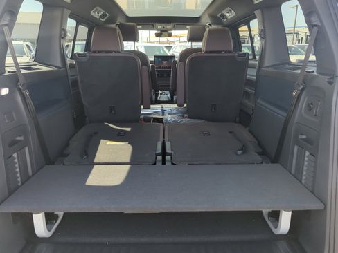 New 2025 Volkswagen ID. Buzz Pro S Plus image 30