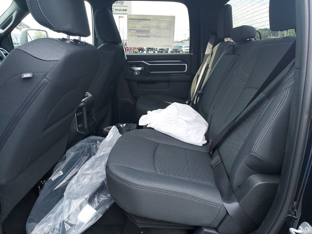 New 2027 RAM 2500 Big Horn AWD/4WD image 15