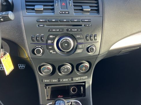 Used 2013 MAZDA MAZDA3 Touring image 22