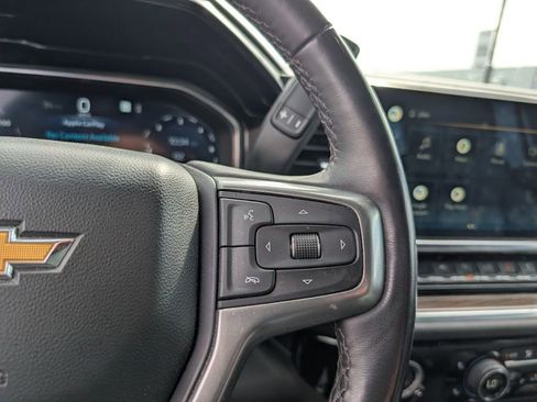Used 2022 Chevrolet Silverado 1500 LT AWD/4WD image 17