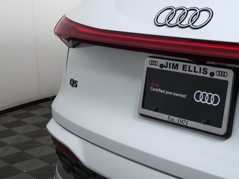 Certified 2025 Audi Q5 Premium w/ Convenience Package image 36