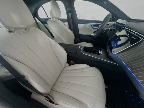 New 2026 Mercedes-Benz E 350 4MATIC Sedan image 28