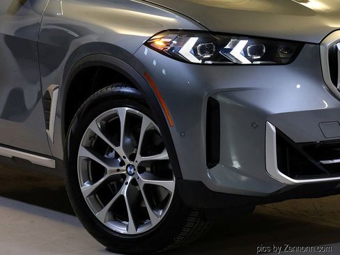 Certified 2025 BMW X5 xDrive40i w/ Premium Package image 3