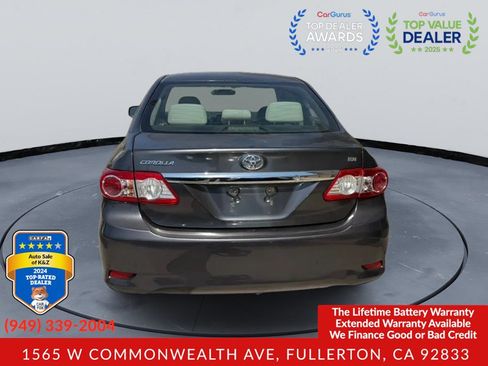 Used 2012 Toyota Corolla LE FWD image 5