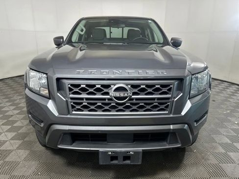 Used 2022 Nissan Frontier SV image 8