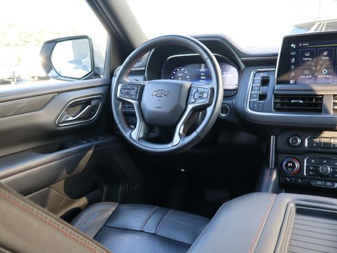 Used 2024 Chevrolet Tahoe RST w/ Luxury Package AWD/4WD image 16